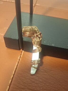 Handcrafted Copper Wire Wrapped Mother Of Pearl Finger Ornament